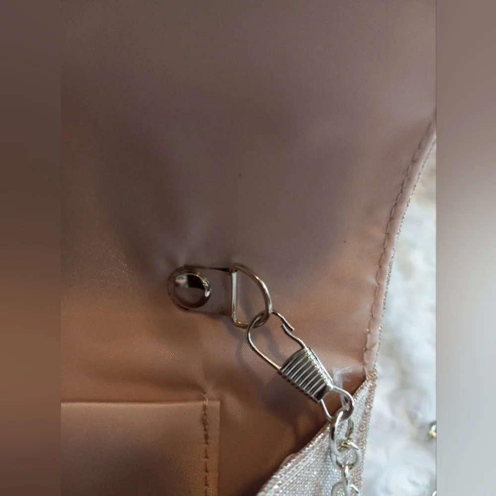 NWOT Hologram Pink Formal Clutch Purse - Picture 3 of 9